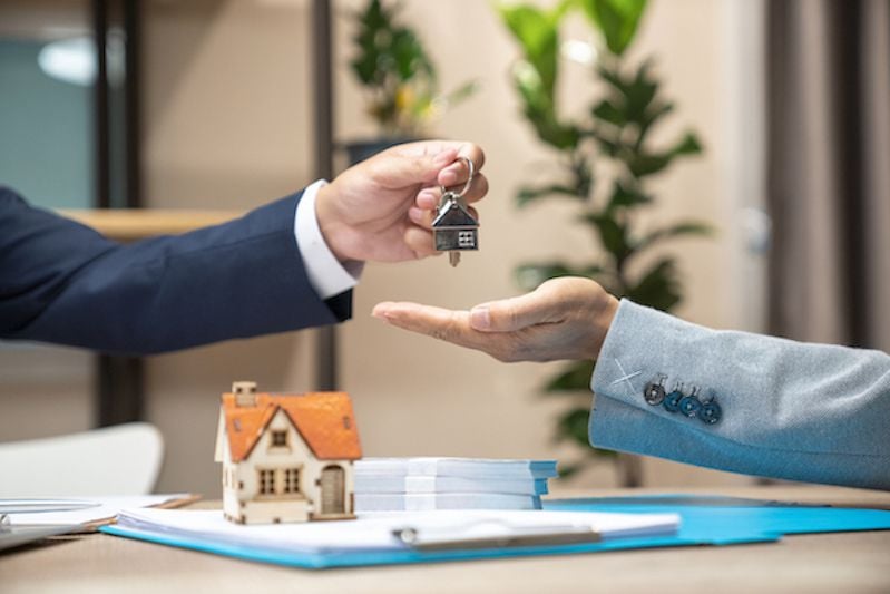 Homeowner Checklist: Things To Do Before And After Your New Home Closing…